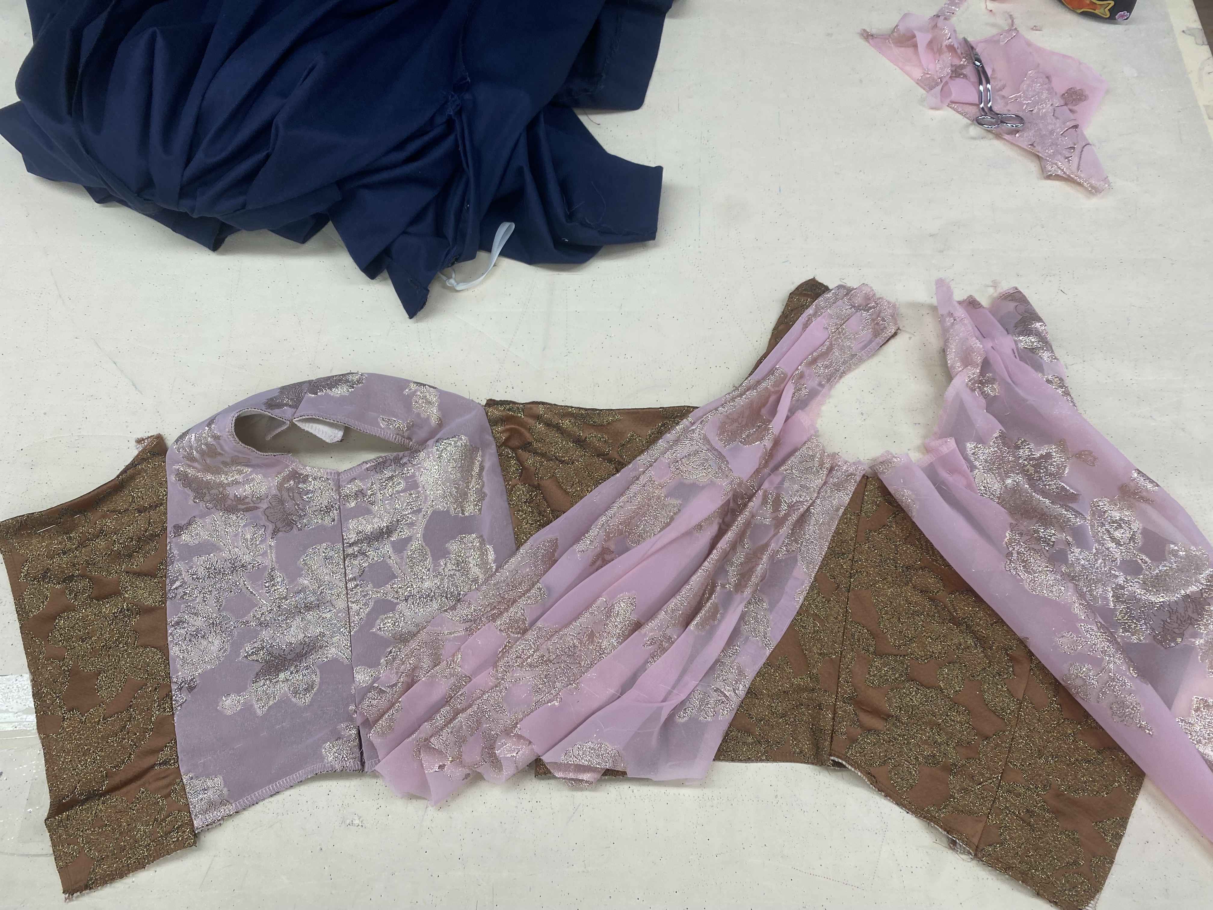 hald a bronze and pink bodice featuring pattern matching