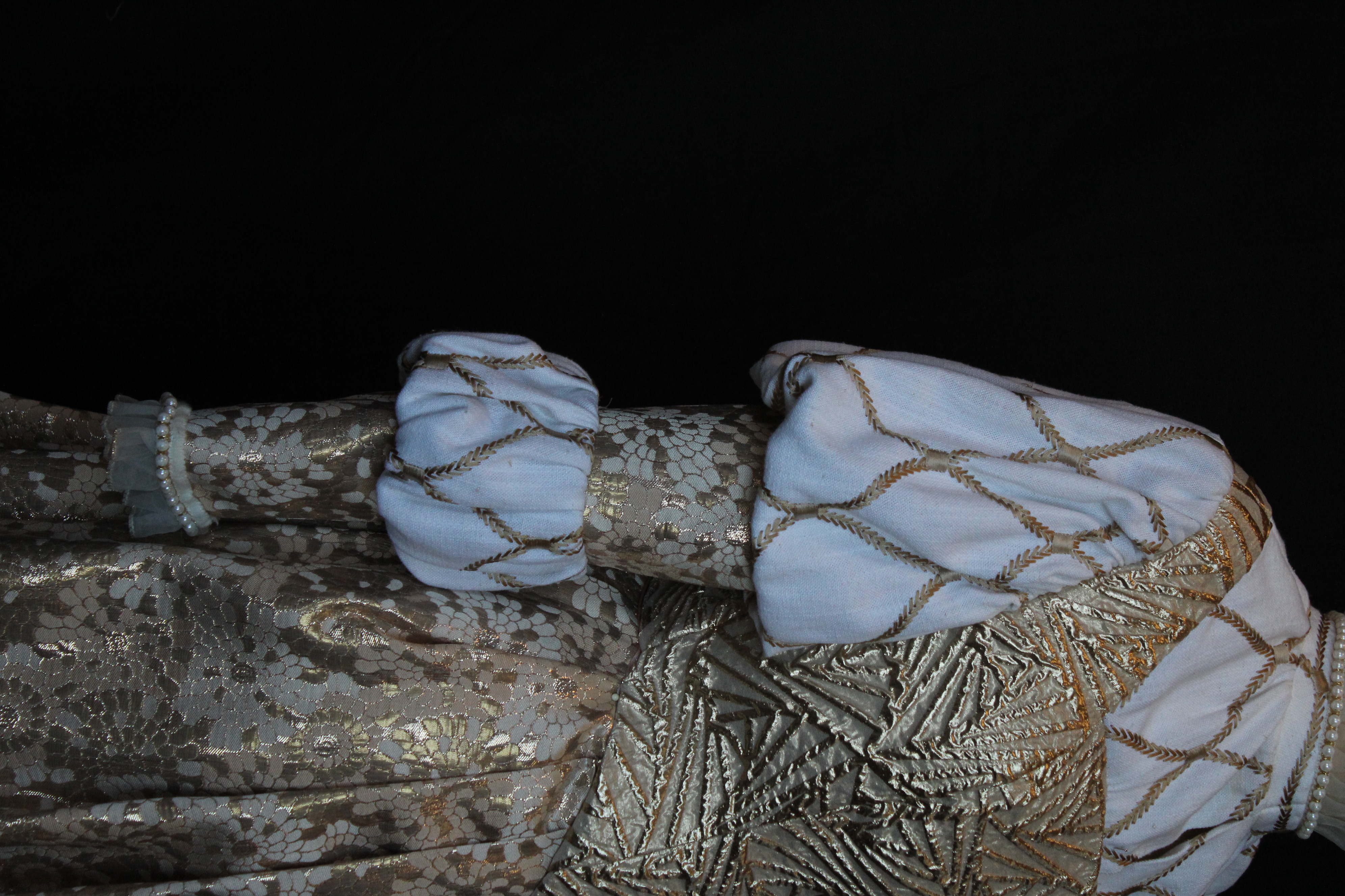 A gold renaissance dress, sleeve closeup